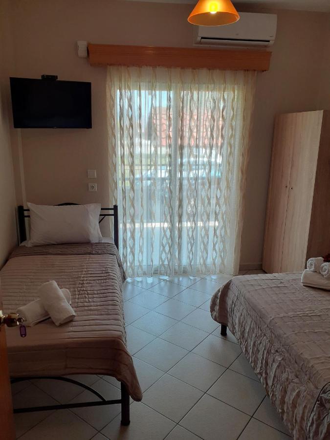 Chrysafis Apartments Nea Vrasna Luaran gambar