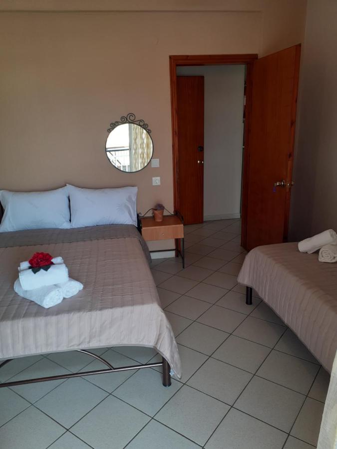 Chrysafis Apartments Nea Vrasna Luaran gambar