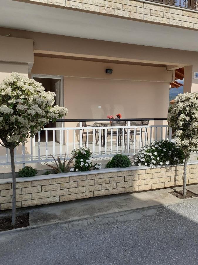 Chrysafis Apartments Nea Vrasna Luaran gambar