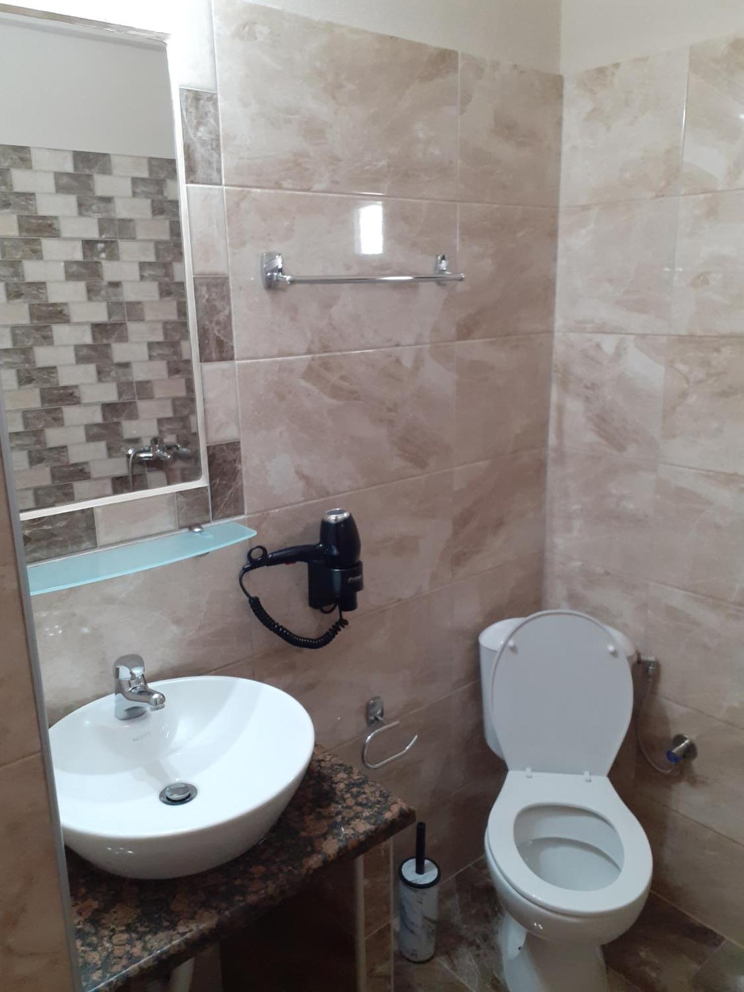 Chrysafis Apartments Nea Vrasna Bilik gambar