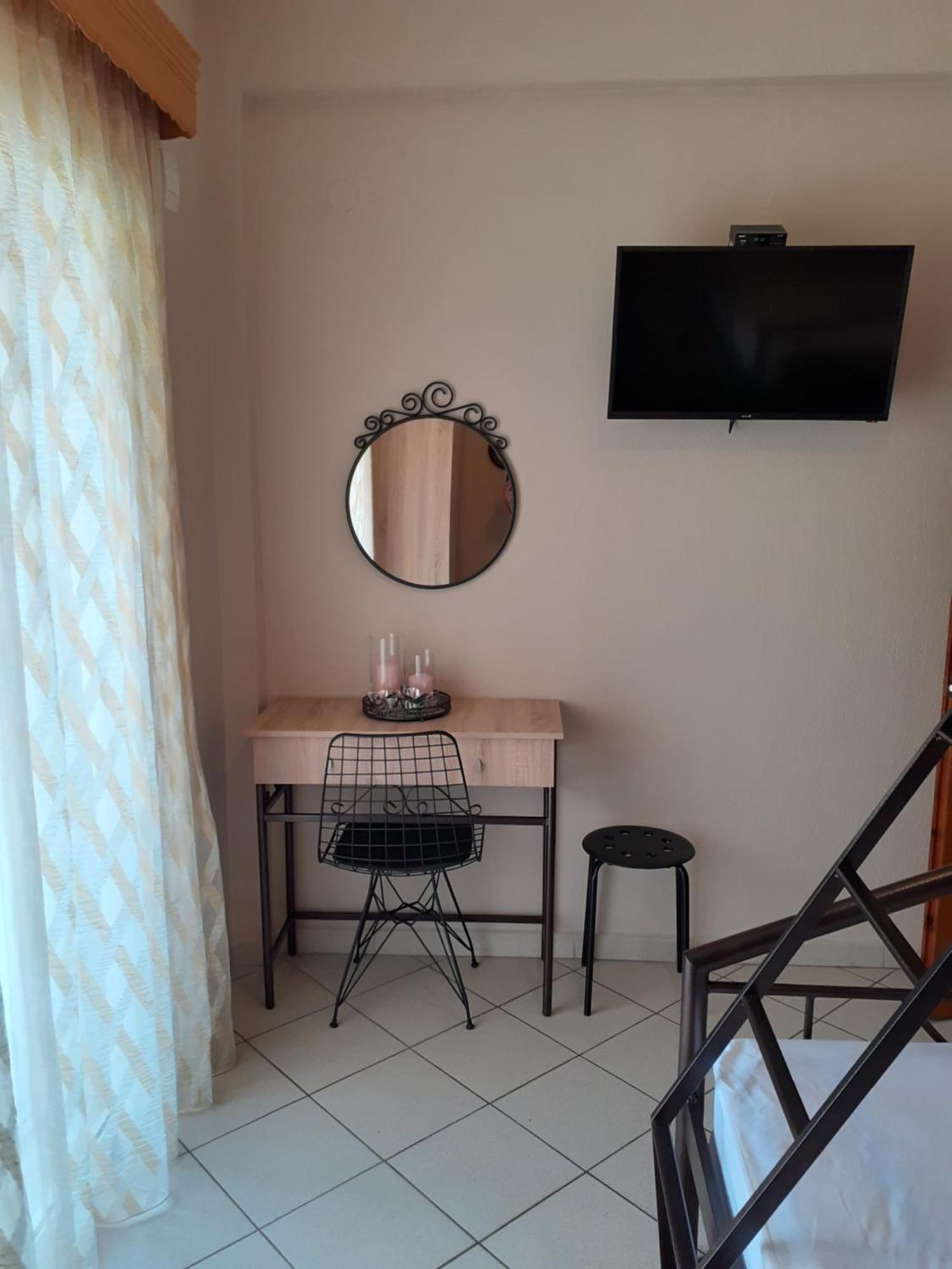 Chrysafis Apartments Nea Vrasna Luaran gambar